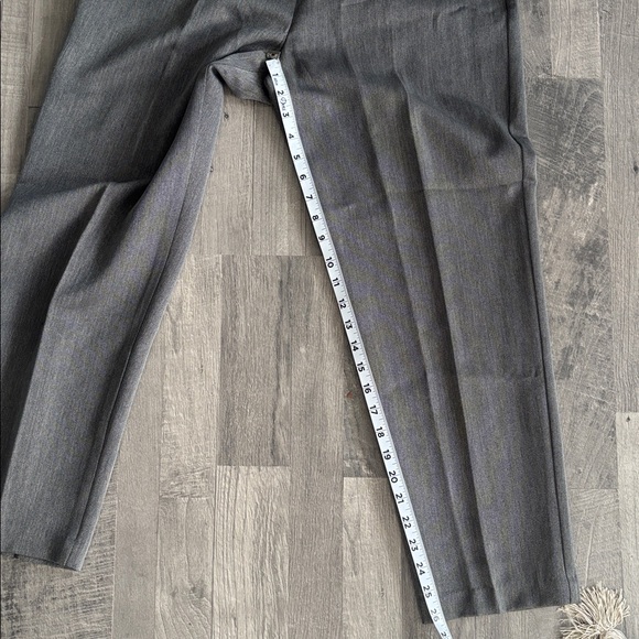 Kim Rogers petite Women’s Gray Elastic Waist Insets With Pockets Pants
⁩ - Picture 14 of 14